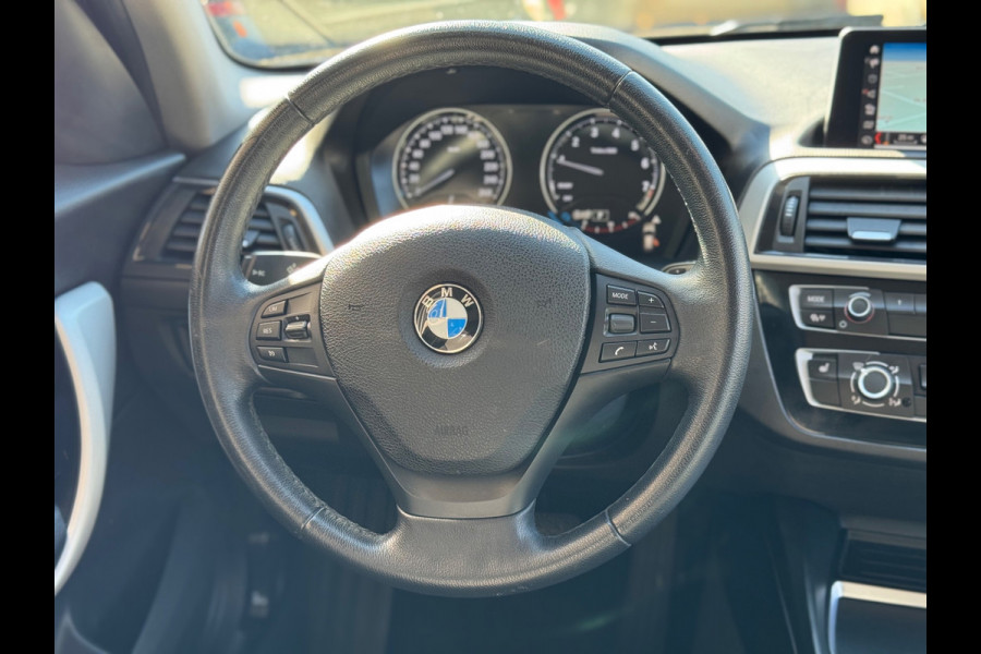 BMW 1-serie 118i High Executive 2018 AUT NAVI CLIMA LM NAP!