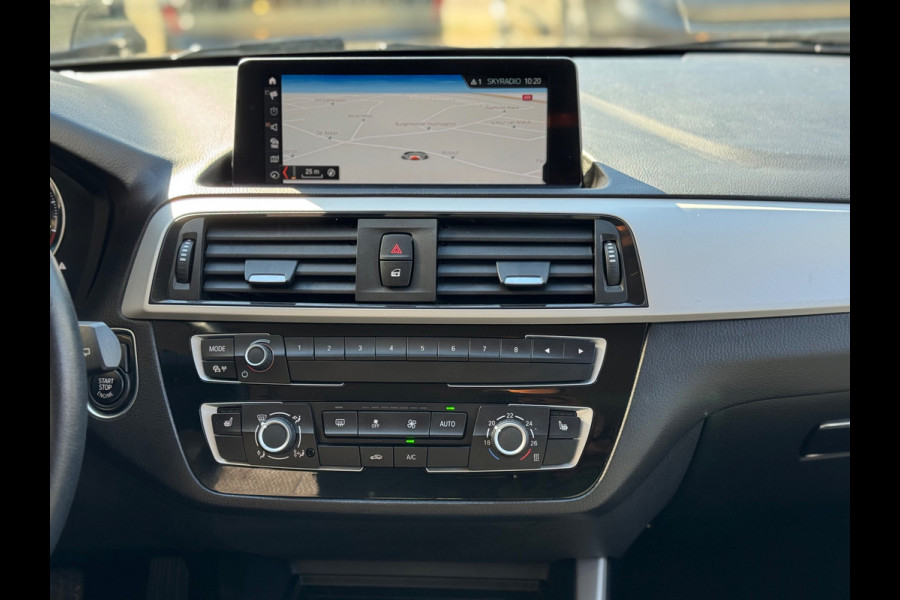 BMW 1-serie 118i High Executive 2018 AUT NAVI CLIMA LM NAP!