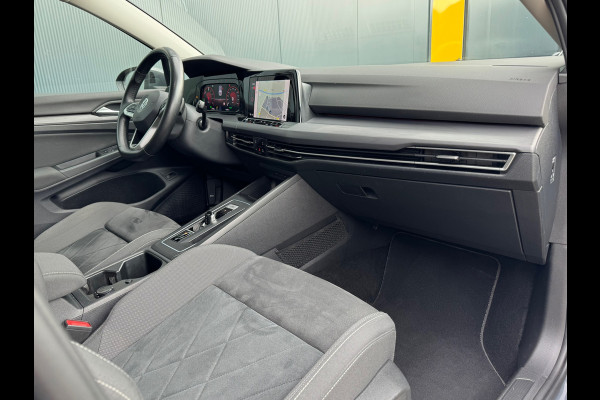 Volkswagen Golf 1.4 eHybrid Style * Camera * Side Assist * Massage * CarPlay *