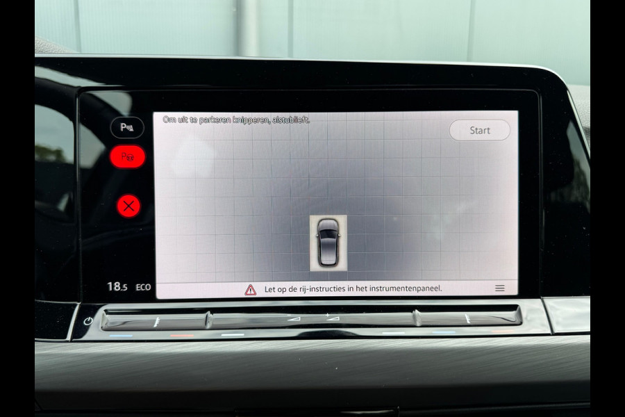 Volkswagen Golf 1.4 eHybrid Style * Camera * Side Assist * Massage * CarPlay *