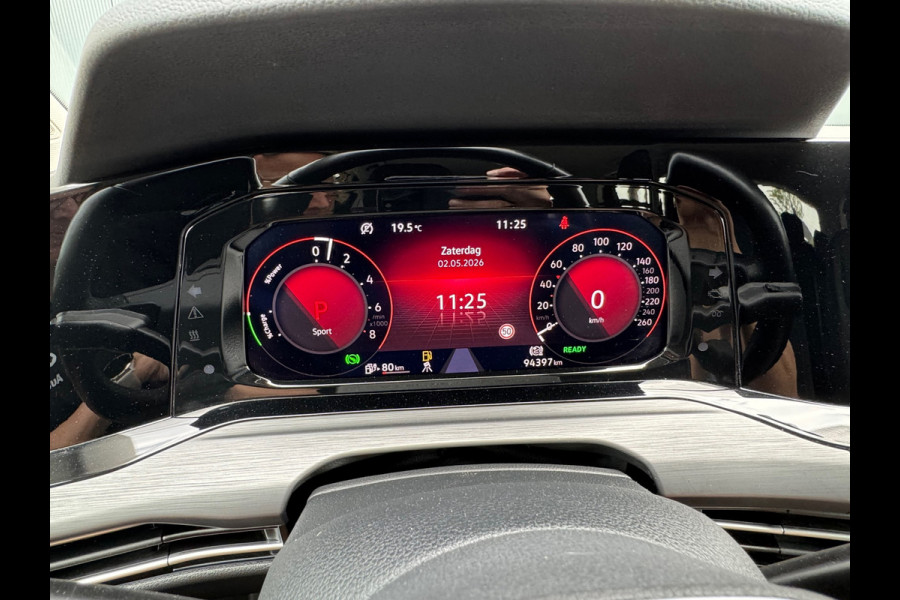 Volkswagen Golf 1.4 eHybrid Style * Camera * Side Assist * Massage * CarPlay *