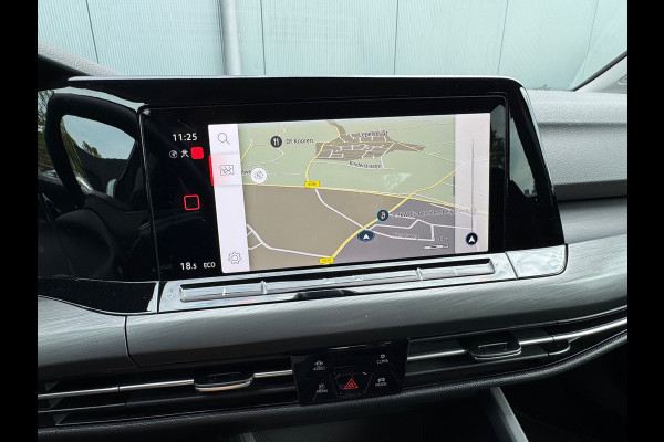 Volkswagen Golf 1.4 eHybrid Style * Camera * Side Assist * Massage * CarPlay *