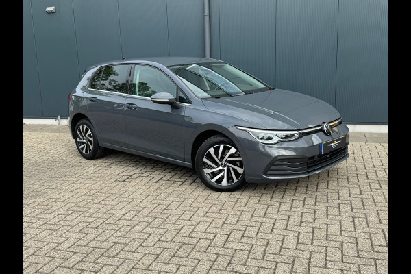 Volkswagen Golf 1.4 eHybrid Style * Camera * Side Assist * Massage * CarPlay *