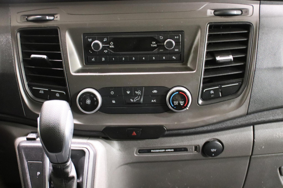 Ford Transit AUTOMAAT BAKWAGEN MEUBELBAK Ford Transit BAKWAGEN MEUBELBAK FINANCIAL LEASE 325 EURO P/M