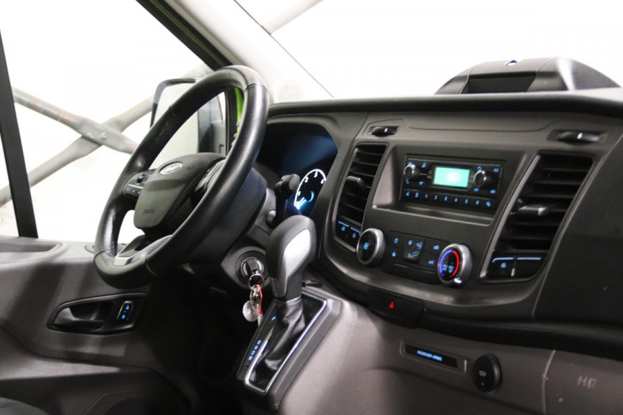 Ford Transit AUTOMAAT BAKWAGEN MEUBELBAK Ford Transit BAKWAGEN MEUBELBAK FINANCIAL LEASE 325 EURO P/M