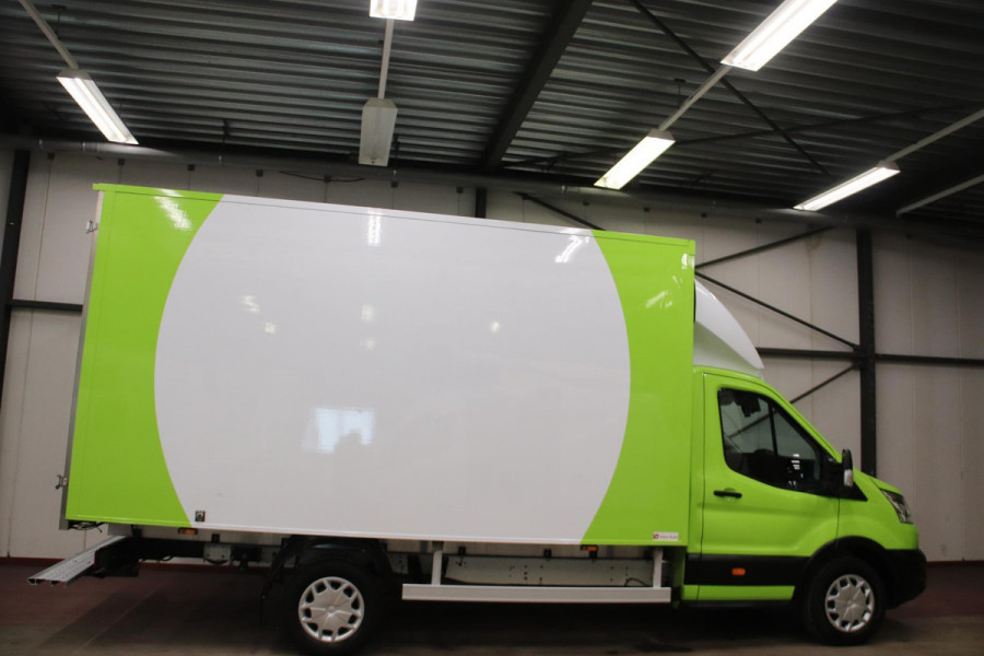 Ford Transit AUTOMAAT BAKWAGEN MEUBELBAK Ford Transit BAKWAGEN MEUBELBAK FINANCIAL LEASE 325 EURO P/M