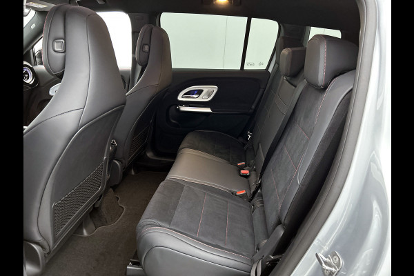 Mercedes-Benz Glb 250+ Business Solution AMG 85.5 kWh | Premium Plus pakket | Nightpakket | Smartphone integratie | Vast panoramadak | Burmester® 3D surround sound | GUARD 360° | Sfeerverlichting |