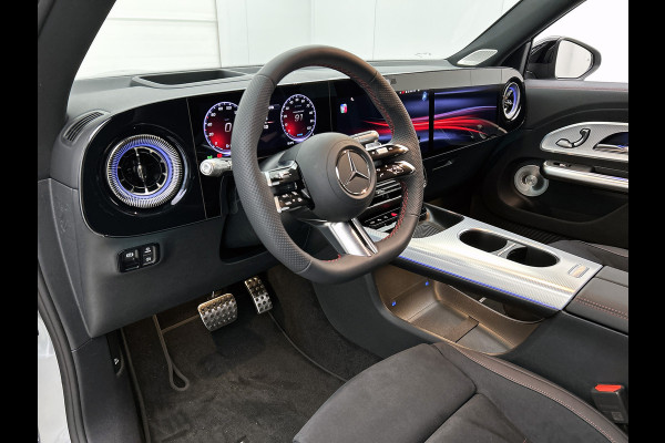 Mercedes-Benz Glb 250+ Business Solution AMG 85.5 kWh | Premium Plus pakket | Nightpakket | Smartphone integratie | Vast panoramadak | Burmester® 3D surround sound | GUARD 360° | Sfeerverlichting |