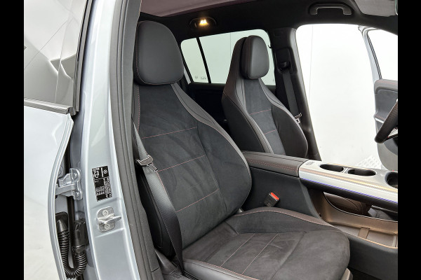 Mercedes-Benz Glb 250+ Business Solution AMG 85.5 kWh | Premium Plus pakket | Nightpakket | Smartphone integratie | Vast panoramadak | Burmester® 3D surround sound | GUARD 360° | Sfeerverlichting |