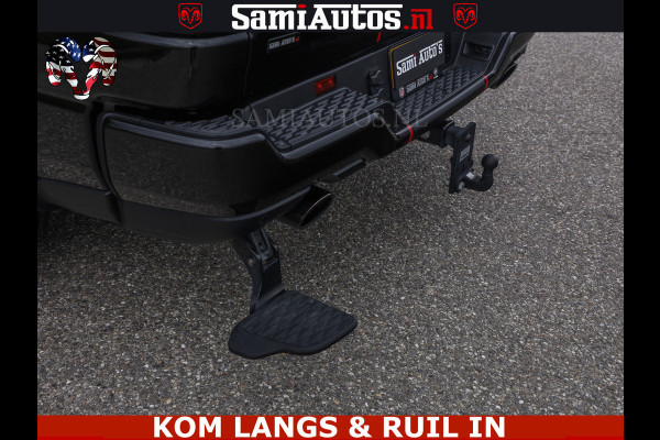 Dodge Ram NIGHT PREMIUM | 426PK | STRIPING | LUCHTVERING | HUD | PANO | 360 CAM | Full Option | LIMITED WHEELS | De Meest Luxe Pick-Up in  Comfortabele Dubbele Cabine met Royale 5 Zitplaatsen | EERSTE EIGENAAR | SMOKE PACK | BOM VOL |