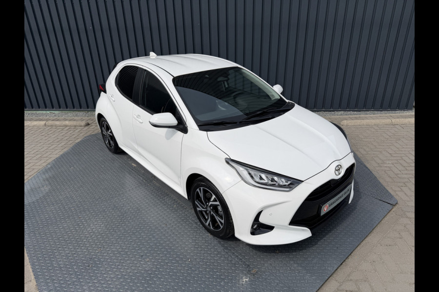Toyota Yaris 1.5 Hybrid 115 First Edition | Nieuwste type | BSM | PDC V+A | Rijklaar!!