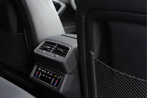 Audi e-tron S Quattro 371kW / Luchtvering/ Standkachel/ Panoramadak/ Trekhaak/ 371kW (504PK)