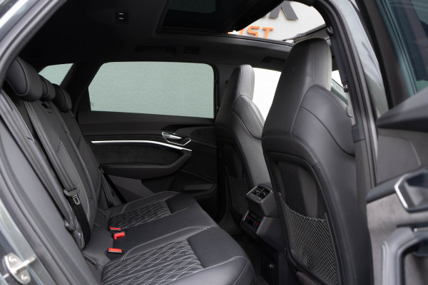 Audi e-tron S Quattro 371kW / Luchtvering/ Standkachel/ Panoramadak/ Trekhaak/ 371kW (504PK)