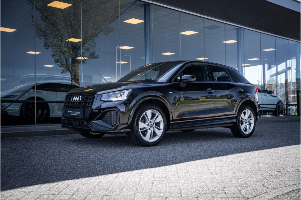 Audi Q2 35 TFSI S-line ** Virtual Cockpit ** 18" S-Design velgen ** Stoelverwarming ** Carplay ** LED ** Automaat