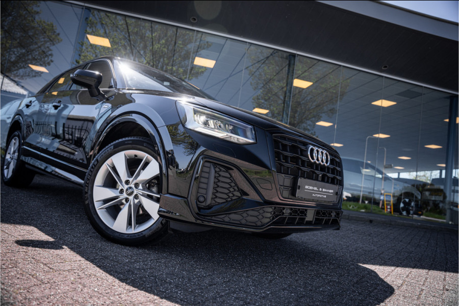 Audi Q2 35 TFSI S-line ** Virtual Cockpit ** 18" S-Design velgen ** Stoelverwarming ** Carplay ** LED ** Automaat