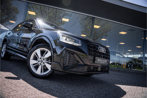 Audi Q2 35 TFSI S-line ** Virtual Cockpit ** 18" S-Design velgen ** Stoelverwarming ** Carplay ** LED ** Automaat