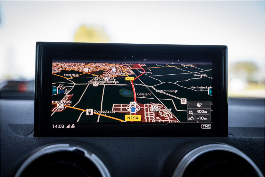 Audi Q2 35 TFSI S-line ** Virtual Cockpit ** 18" S-Design velgen ** Stoelverwarming ** Carplay ** LED ** Automaat