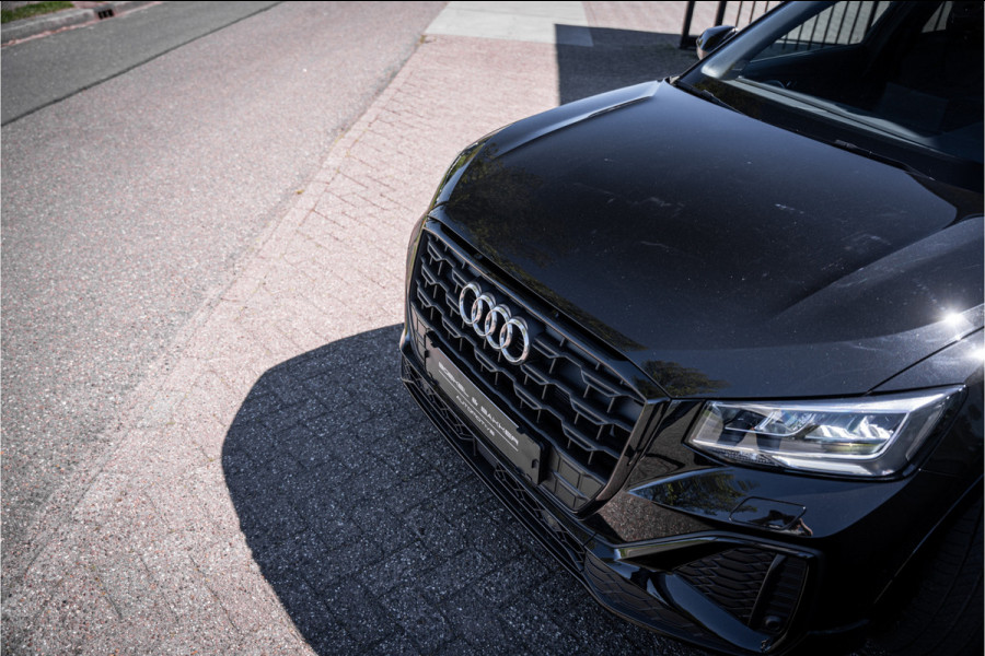 Audi Q2 35 TFSI S-line ** Virtual Cockpit ** 18" S-Design velgen ** Stoelverwarming ** Carplay ** LED ** Automaat
