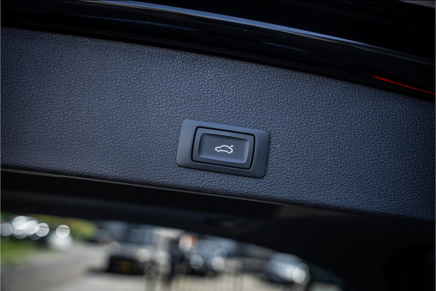Audi Q2 35 TFSI S-line ** Virtual Cockpit ** 18" S-Design velgen ** Stoelverwarming ** Carplay ** LED ** Automaat