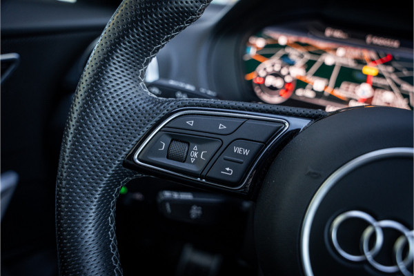 Audi Q2 35 TFSI S-line ** Virtual Cockpit ** 18" S-Design velgen ** Stoelverwarming ** Carplay ** LED ** Automaat