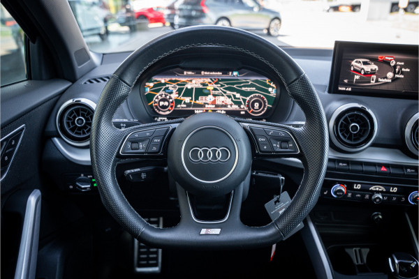 Audi Q2 35 TFSI S-line ** Virtual Cockpit ** 18" S-Design velgen ** Stoelverwarming ** Carplay ** LED ** Automaat