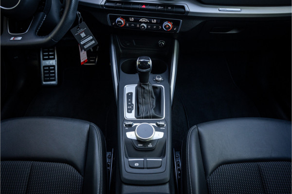 Audi Q2 35 TFSI S-line ** Virtual Cockpit ** 18" S-Design velgen ** Stoelverwarming ** Carplay ** LED ** Automaat