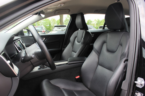 Volvo V60 2.0 D4 Inscription / Trekhaak / Camera / Leder / Standverwarming / 19'' / Navigatie / Harman Kardon / Stoelverwarming 4x / Cruise Control / Virtual Cockpit