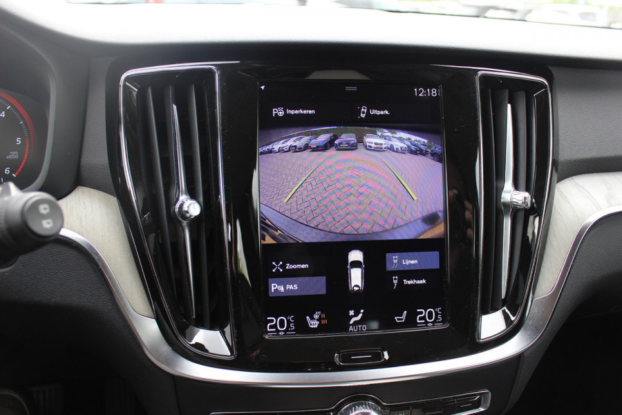 Volvo V60 2.0 D4 Inscription / Trekhaak / Camera / Leder / Standverwarming / 19'' / Navigatie / Harman Kardon / Stoelverwarming 4x / Cruise Control / Virtual Cockpit