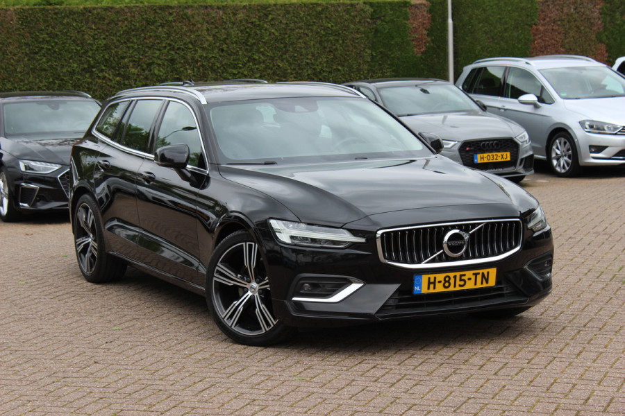 Volvo V60 2.0 D4 Inscription / Trekhaak / Camera / Leder / Standverwarming / 19'' / Navigatie / Harman Kardon / Stoelverwarming 4x / Cruise Control / Virtual Cockpit