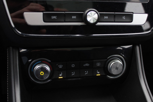 MG Mg Zs EV Luxury 45 kWh / SoH 89,7% / Panoramadak / Camera / Leder / 17'' / Keyless / Navigatie / ACC / Dodehoek / DAB / Stoelverwarming