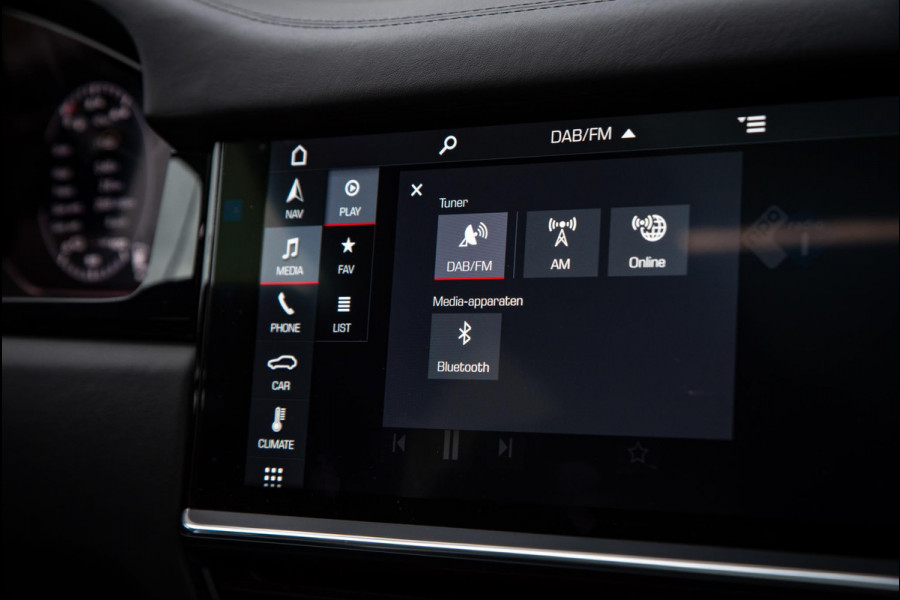 Porsche Cayenne 3.0 E-Hybrid Camera Pano Leer Clima Cruise Trekhaak 21"LM