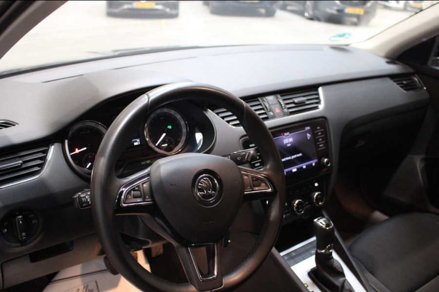 Škoda Octavia Combi 1.5 TSI Greentech Style PDC/Trekhaak/Navi+carplay