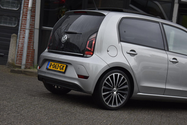 Volkswagen up! 1.0 TSI BMT cross up! Airco Pano Stoelverwarming BBD