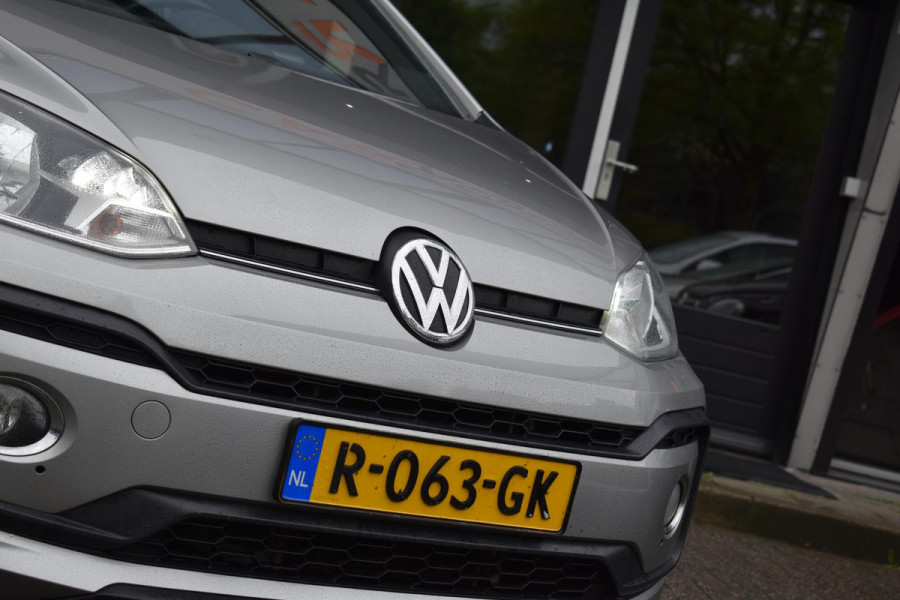 Volkswagen up! 1.0 TSI BMT cross up! Airco Pano Stoelverwarming BBD