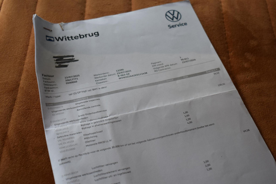 Volkswagen up! 1.0 TSI BMT cross up! Airco Pano Stoelverwarming BBD