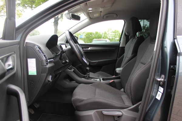 Škoda Karoq 1.5 TSI ACT Style Business / Trekhaak / Camera / Keyless / CarPlay / 18'' / Canton Audio / DAB / Stoelverwarming / Cruise Control Adaptief