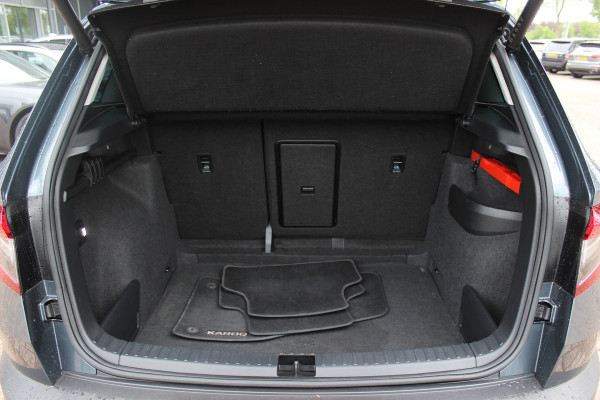 Škoda Karoq 1.5 TSI ACT Style Business / Trekhaak / Camera / Keyless / CarPlay / 18'' / Canton Audio / DAB / Stoelverwarming / Cruise Control Adaptief