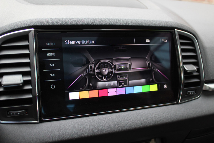 Škoda Karoq 1.5 TSI ACT Style Business / Trekhaak / Camera / Keyless / CarPlay / 18'' / Canton Audio / DAB / Stoelverwarming / Cruise Control Adaptief