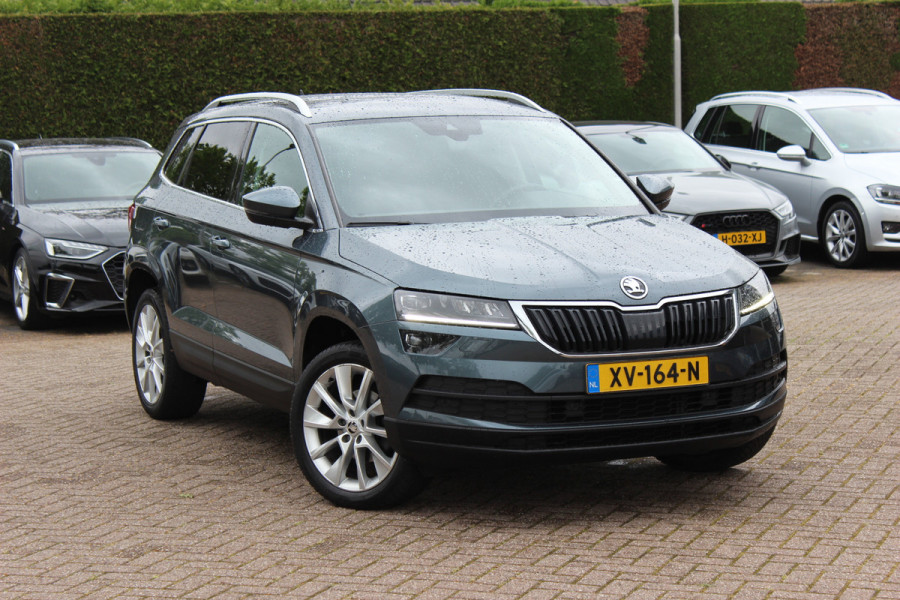 Škoda Karoq 1.5 TSI ACT Style Business / Trekhaak / Camera / Keyless / CarPlay / 18'' / Canton Audio / DAB / Stoelverwarming / Cruise Control Adaptief
