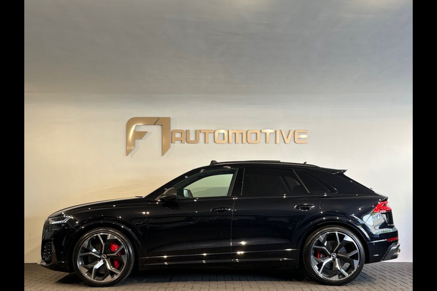 Audi RSQ8 4.0 TFSI quattro Pano|Ceramic|Akrapovic|Carbon|BTW