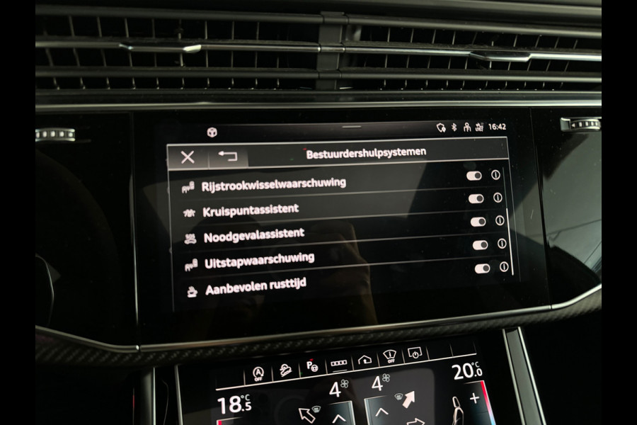 Audi RSQ8 4.0 TFSI quattro Pano|Ceramic|Akrapovic|Carbon|BTW