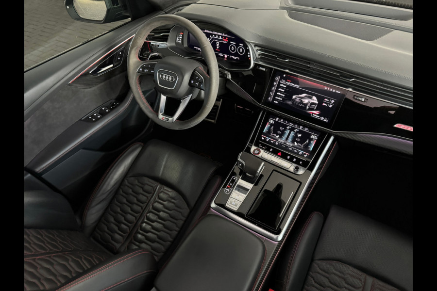 Audi RSQ8 4.0 TFSI quattro Pano|Ceramic|Akrapovic|Carbon|BTW