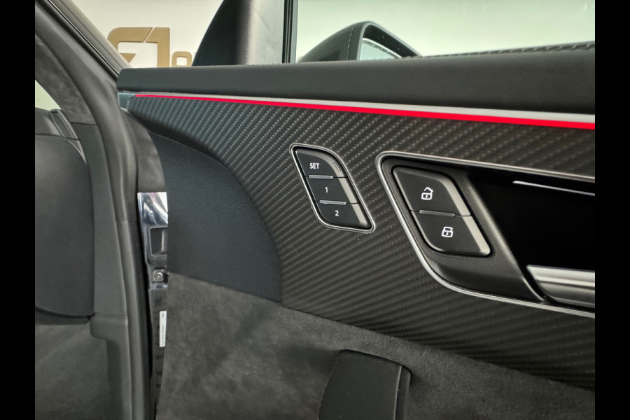 Audi RSQ8 4.0 TFSI quattro Pano|Ceramic|Akrapovic|Carbon|BTW
