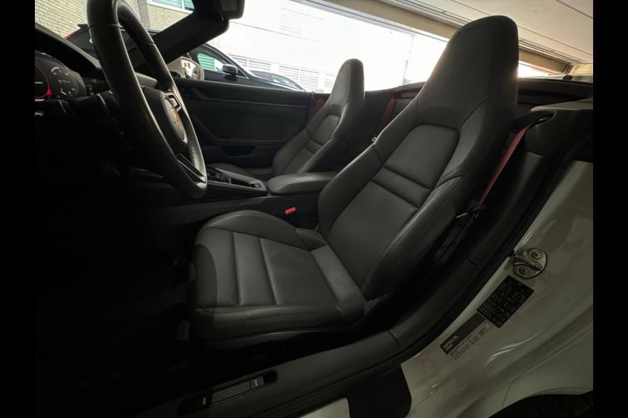 Porsche 911 Cabrio 3.0 Carrera 992 385PK Sportuitlaat|PDK