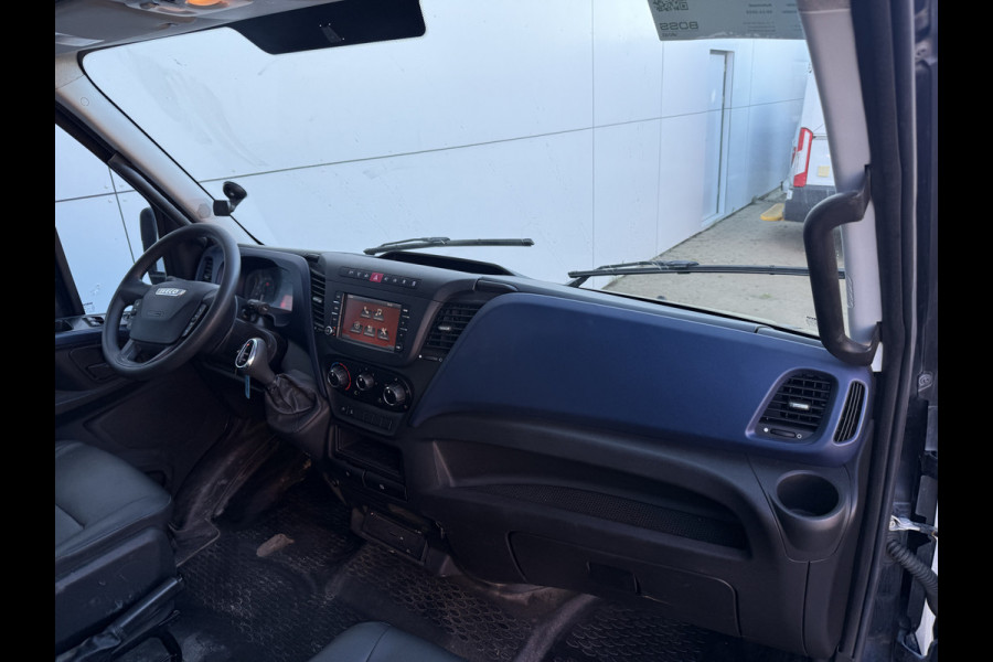 Iveco Daily 35S16 2.3 Automaat L2H2 Airco Cruise Control Navigatie Luchtgeveerde stoel
