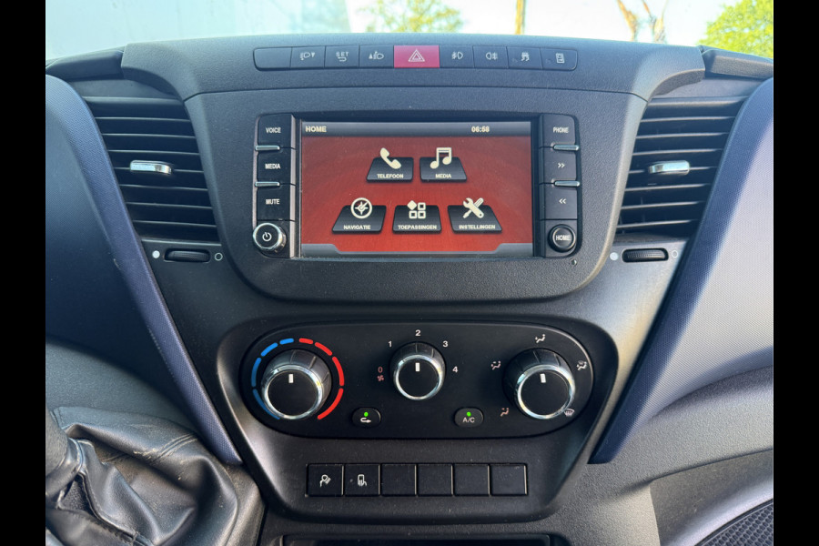 Iveco Daily 35S16 2.3 Automaat L2H2 Airco Cruise Control Navigatie Luchtgeveerde stoel