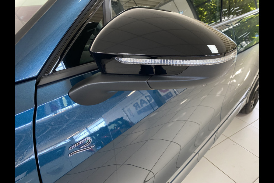 Volkswagen Tayron 1.5 eHybrid R-Line Edition 272 PK Panoramadak / Trekhaak / matrix led / Carplay