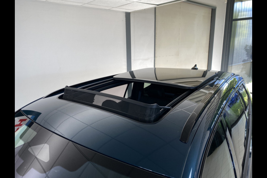 Volkswagen Tayron 1.5 eHybrid R-Line Edition 272 PK Panoramadak / Trekhaak / matrix led / Carplay