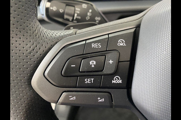 Volkswagen Tayron 1.5 eHybrid R-Line Edition 272 PK Panoramadak / Trekhaak / matrix led / Carplay