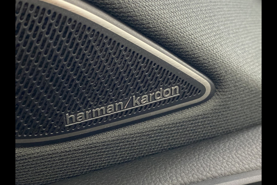 Volkswagen Tayron 1.5 eHybrid R-Line Edition 272 PK Panoramadak / Trekhaak / matrix led / Carplay